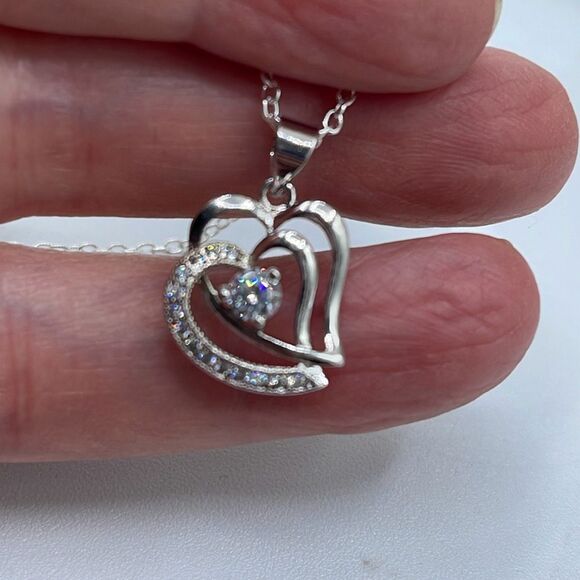 Sterling silver CZ double heart pendant and 18” chain necklace - Picture 4 of 9